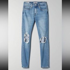 Aritzia Levi’s 721 High-Rise Skinny Jeans
